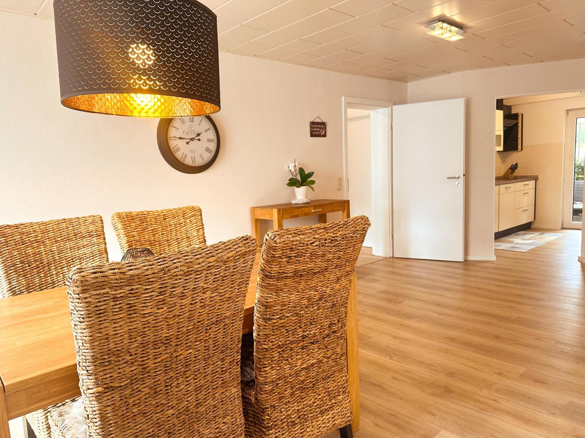 Gemuetliche Ferienwohnung In Der Eifel - Naehe Mosel Bausendorf Екстериор снимка